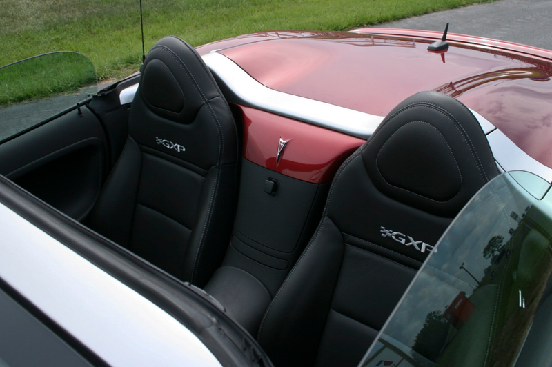 Illustration for article titled 2009 Pontiac Solstice GXP: Last Drive